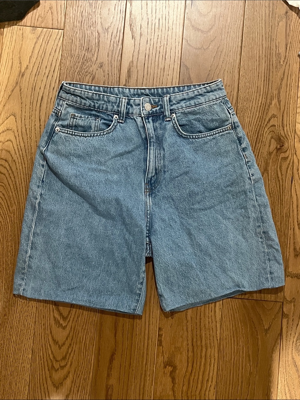 Women Light Wash Jorts